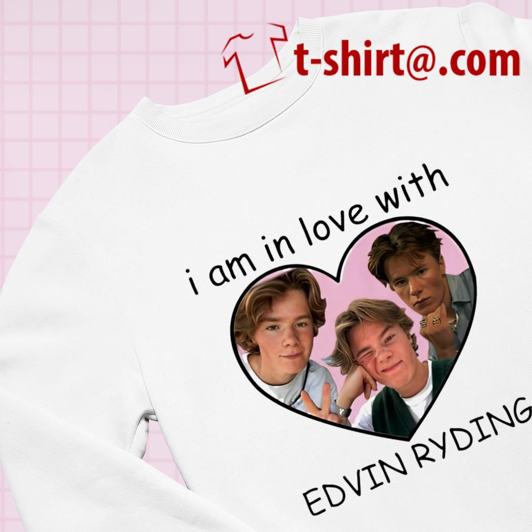 titel Såvel lige I am in love with Edvin Ryding funny T-shirt – Emilytees – Shop trending  shirts in the USA – Emilytees Fashion LLC – Store Emilytees.com Collection  Home Page Sports & Pop-culture Tee
